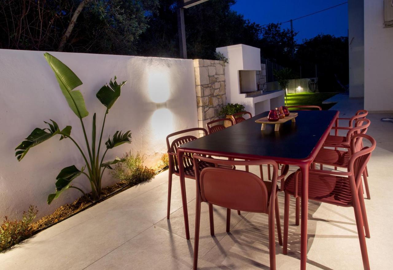 Avrilia Seaside Villa Heated Pool Almirída Luaran gambar