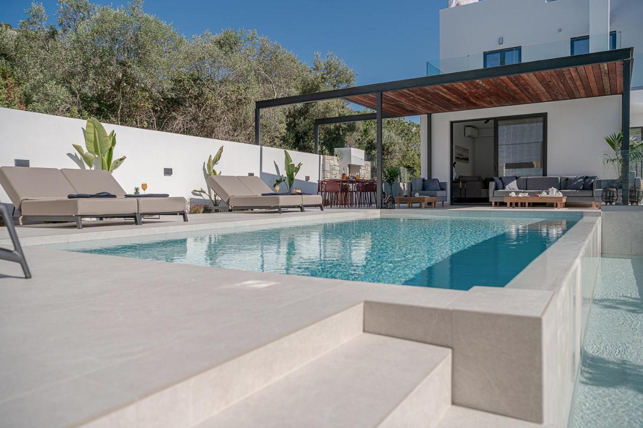 Avrilia Seaside Villa Heated Pool Almirída Luaran gambar