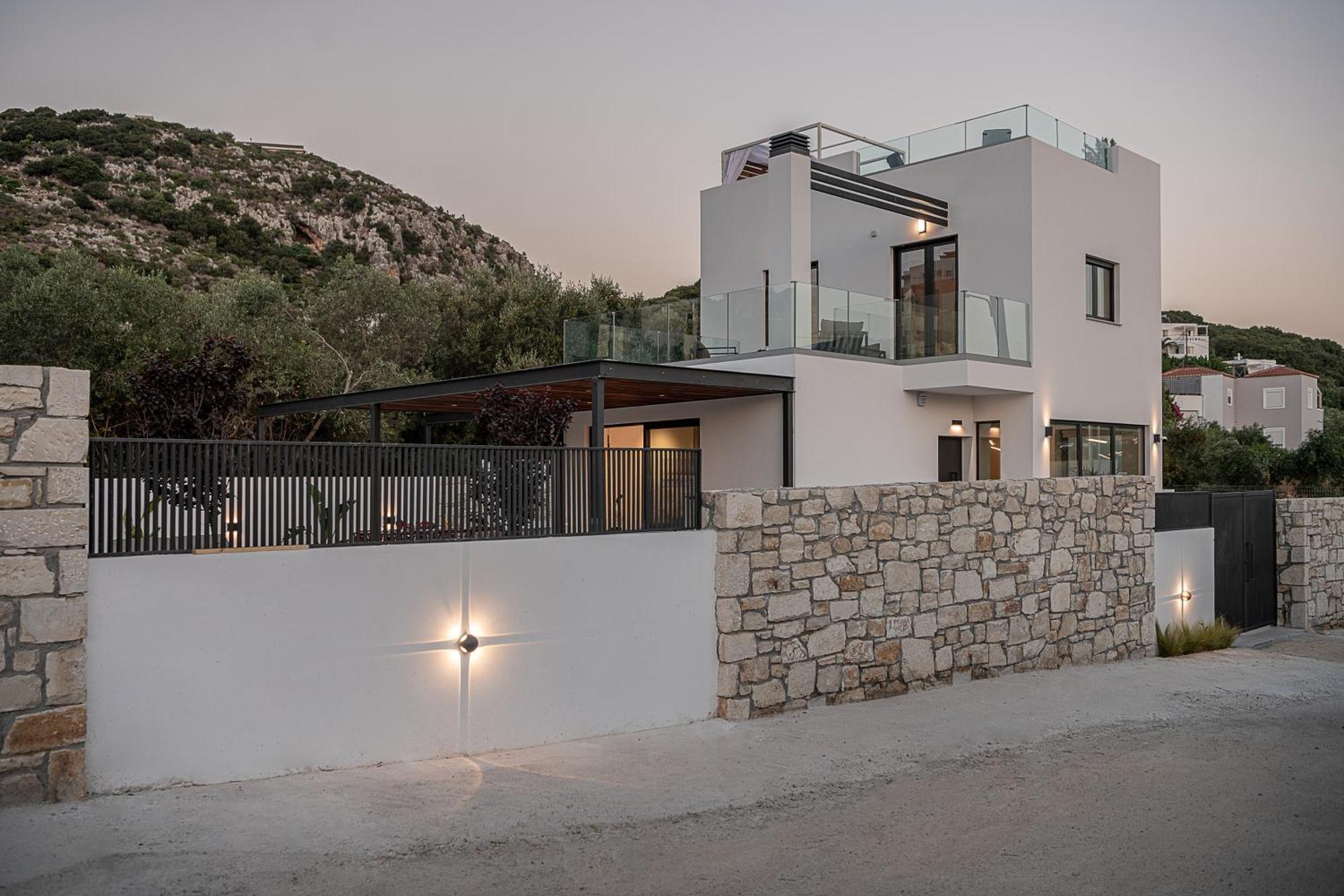Avrilia Seaside Villa Heated Pool Almirída Luaran gambar